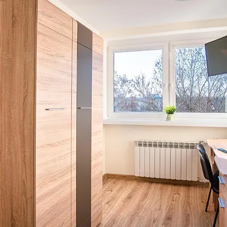 Dream Aparts - 10 Lutego Hotel apartamentowy *